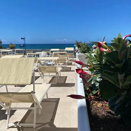Cecina Hotel