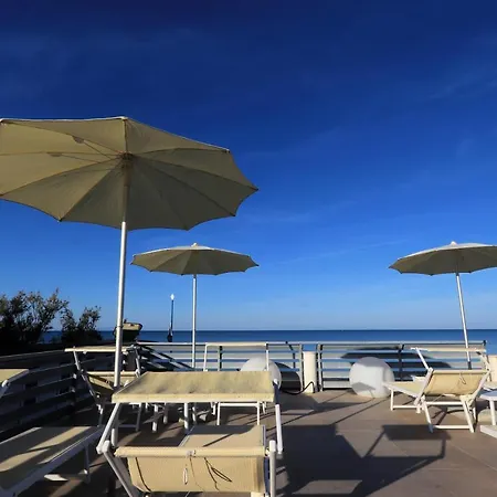Hotel Cecina