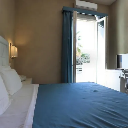Hotel Cecina