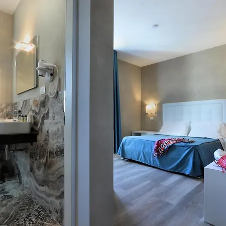 Hotel Cecina